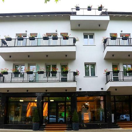 Emerald Boutique Hotel Tirana Exterior photo